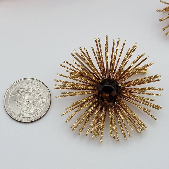 Sarah Coventry Gold Tone Amber Crystal Starburst Brooch And Clip On Earrings Set - Picture 5 of 9